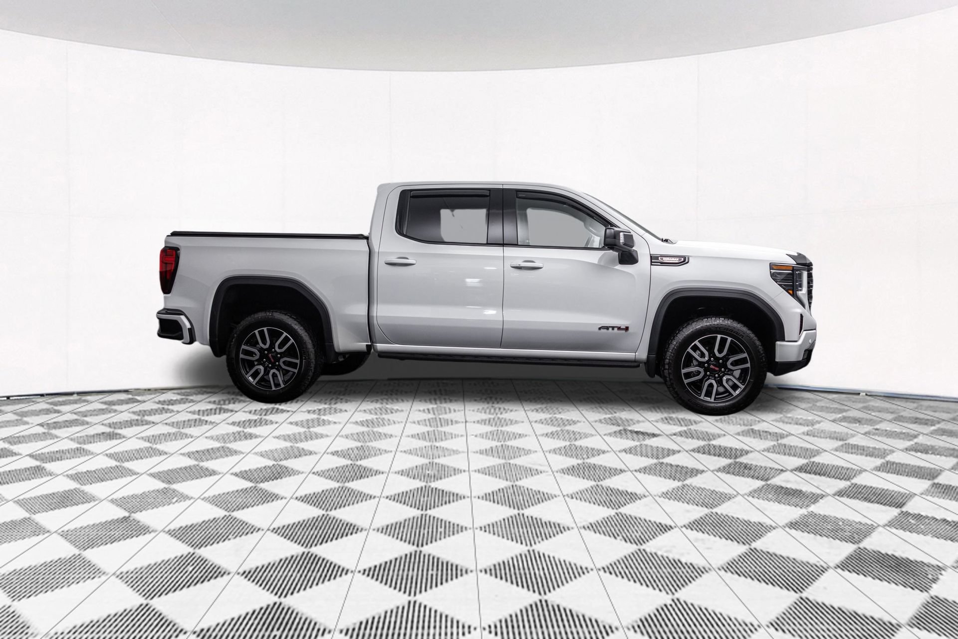 Used 2023 GMC Sierra 1500 AT4 w/ AT4 Premium Package AWD/4WD image 13