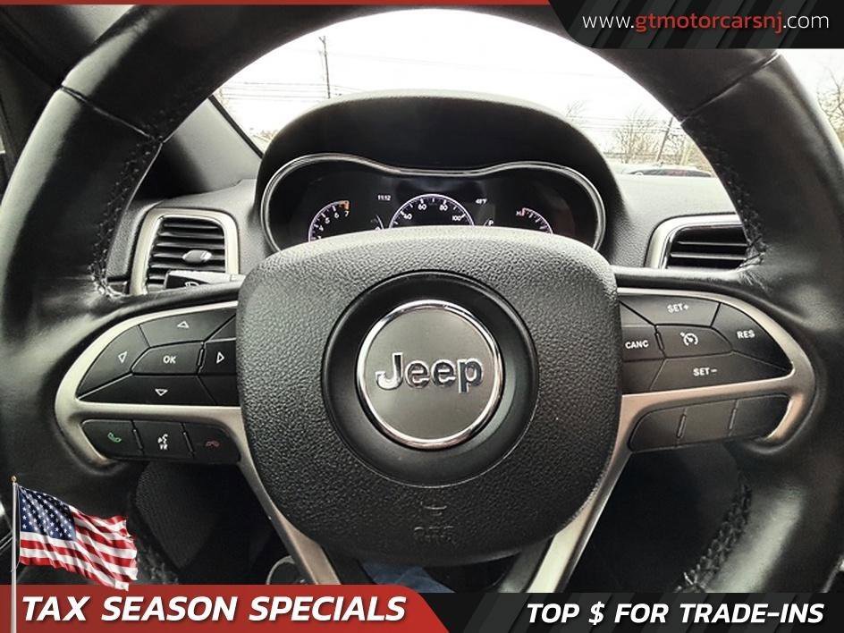 Used 2018 Jeep Grand Cherokee Altitude RWD image 24