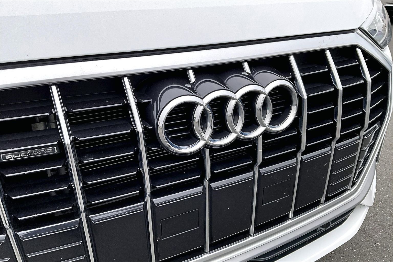 Used 2024 Audi Q3 2.0T Premium image 30