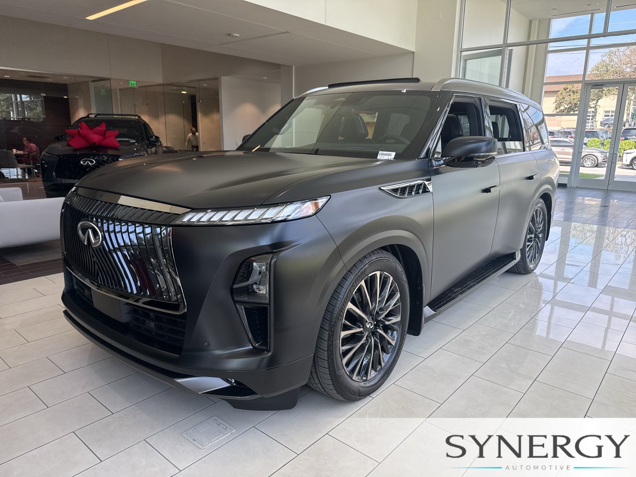 New 2027 INFINITI QX80 Autograph w/ Premium Cargo Package