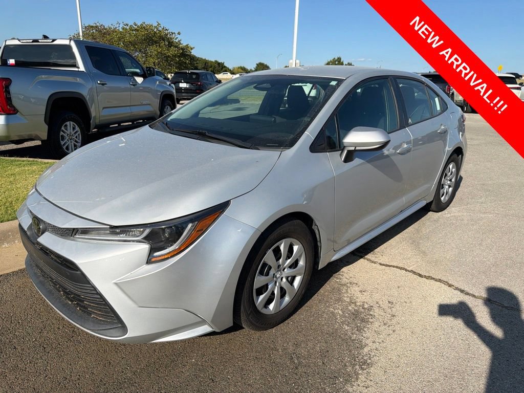 Used 2024 Toyota Corolla LE FWD video 1