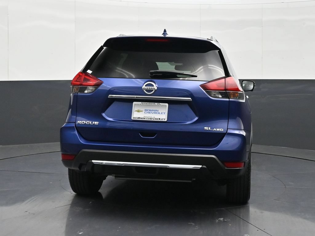 Used 2018 Nissan Rogue SL w/ Premium Package AWD/4WD image 4