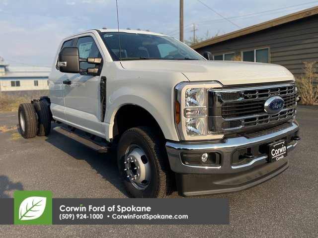New 2025 Ford F350 XL w/ XL Chrome Package