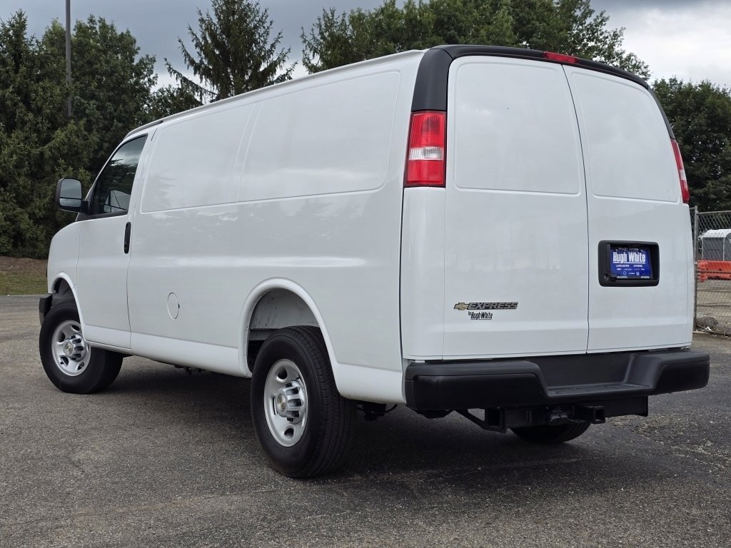 New 2025 Chevrolet Express 2500 w/ Driver Convenience Package RWD image 9