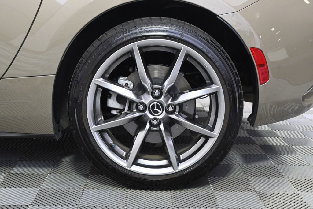 Used 2023 MAZDA MX-5 Miata Grand Touring RWD image 22