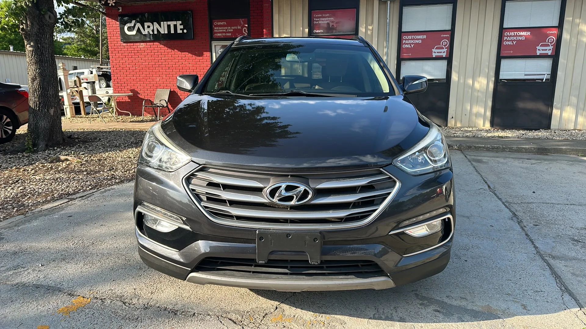 Used 2018 Hyundai Santa Fe Sport FWD image 1