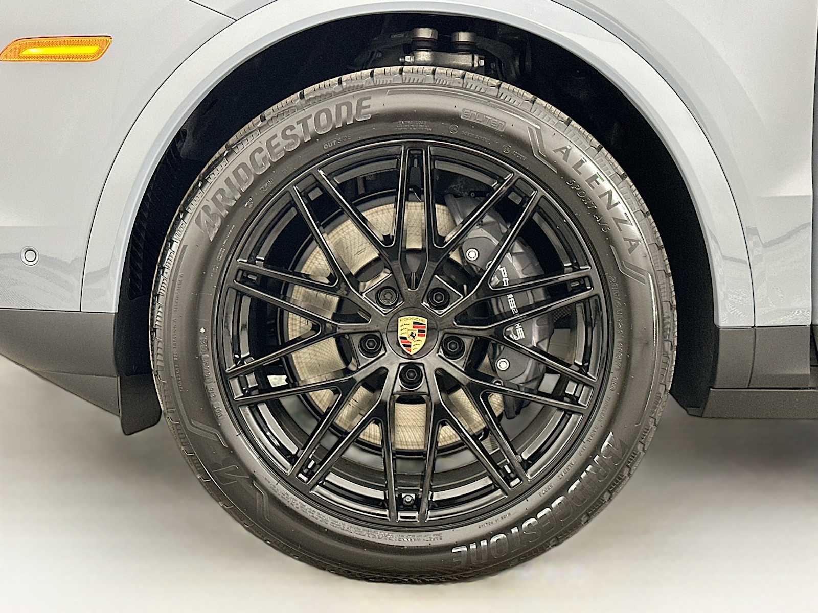 New 2026 Porsche Cayenne Coupe image 32