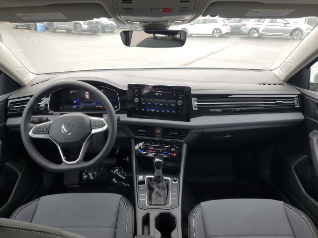 New 2026 Volkswagen Jetta SE FWD image 23