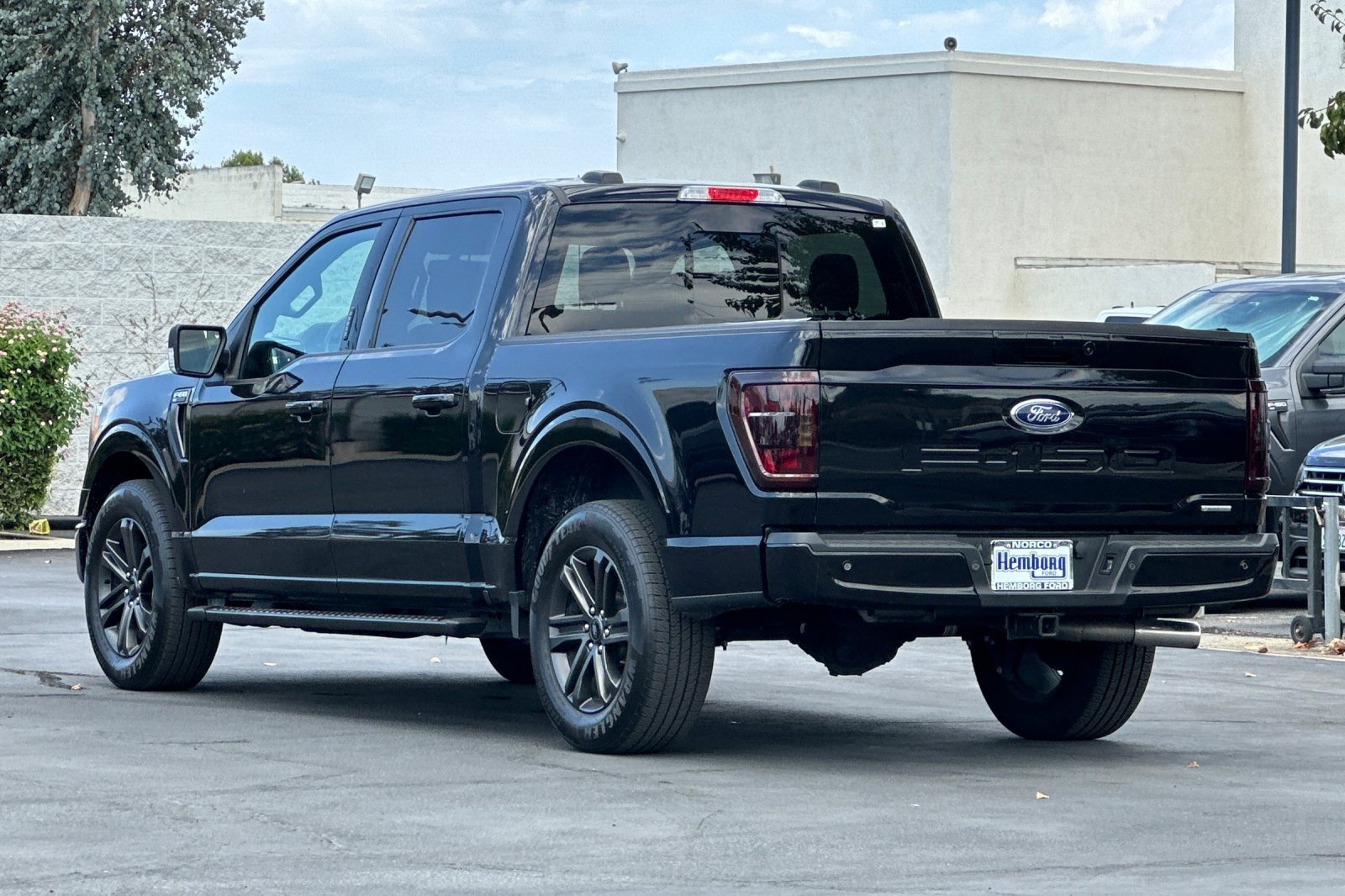 Used 2022 Ford F150 XLT w/ Equipment Group 302A High image 6