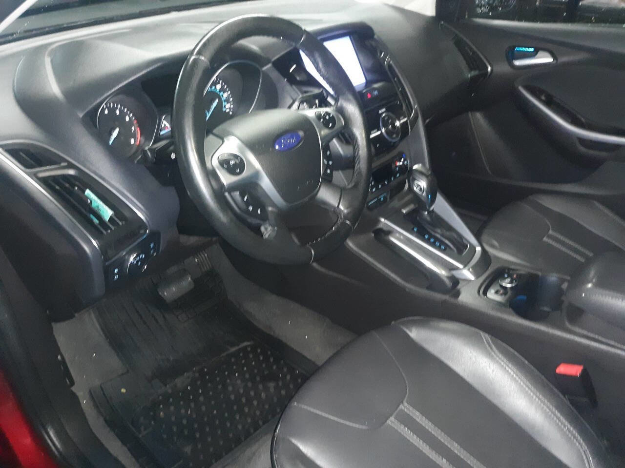 Used 2013 Ford Focus Titanium image 9