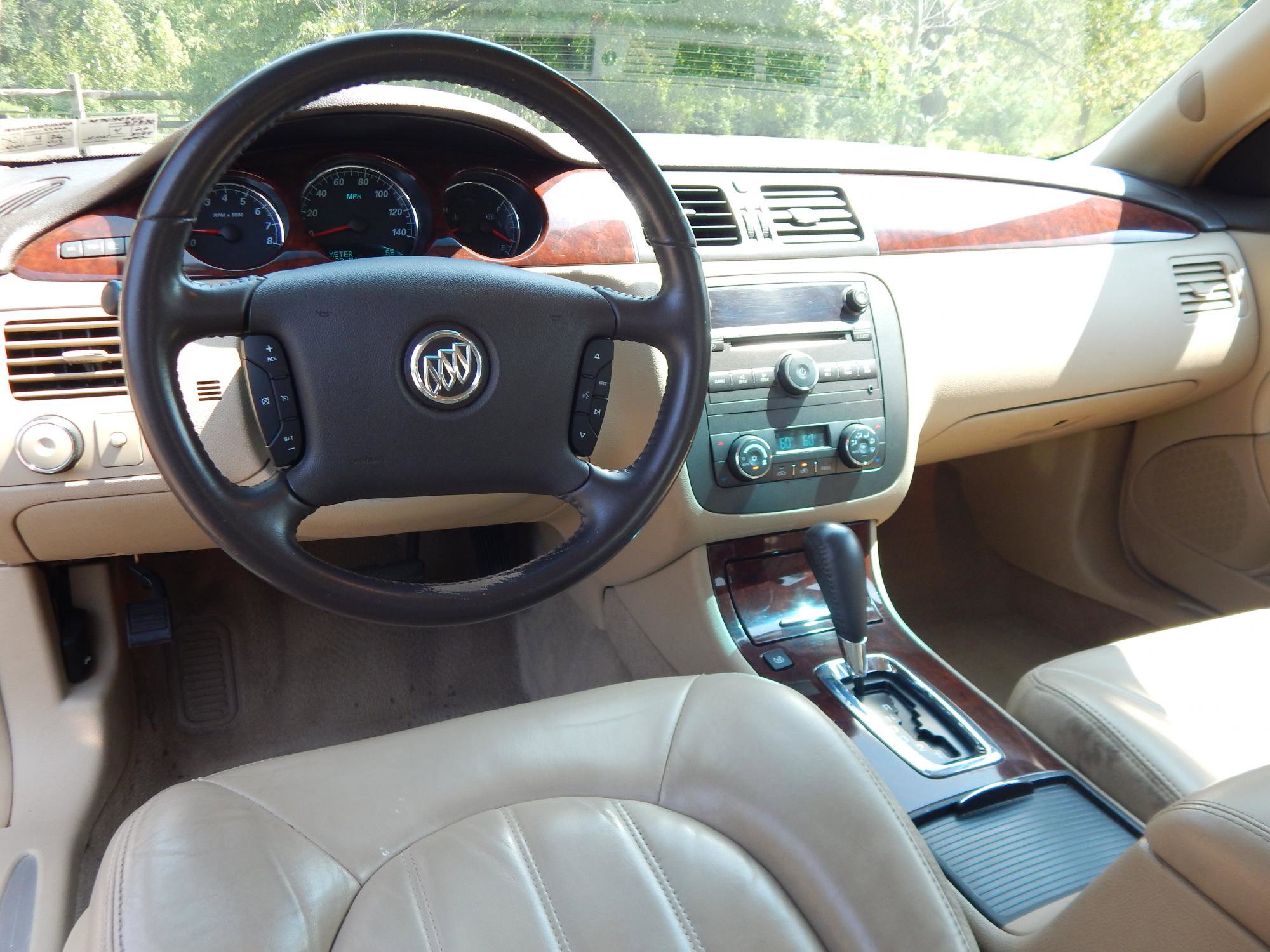 Used 2007 Buick Lucerne CXL image 13