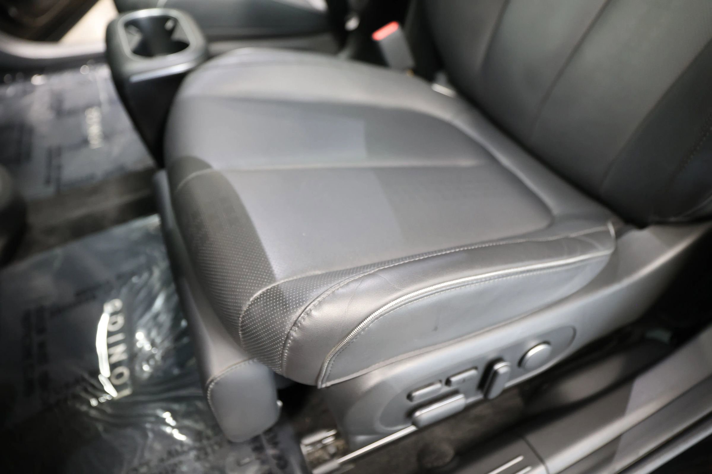 Used 2024 Hyundai Ioniq 5 Limited image 25