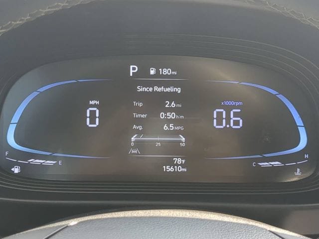 Used 2024 Hyundai Venue SEL FWD image 25