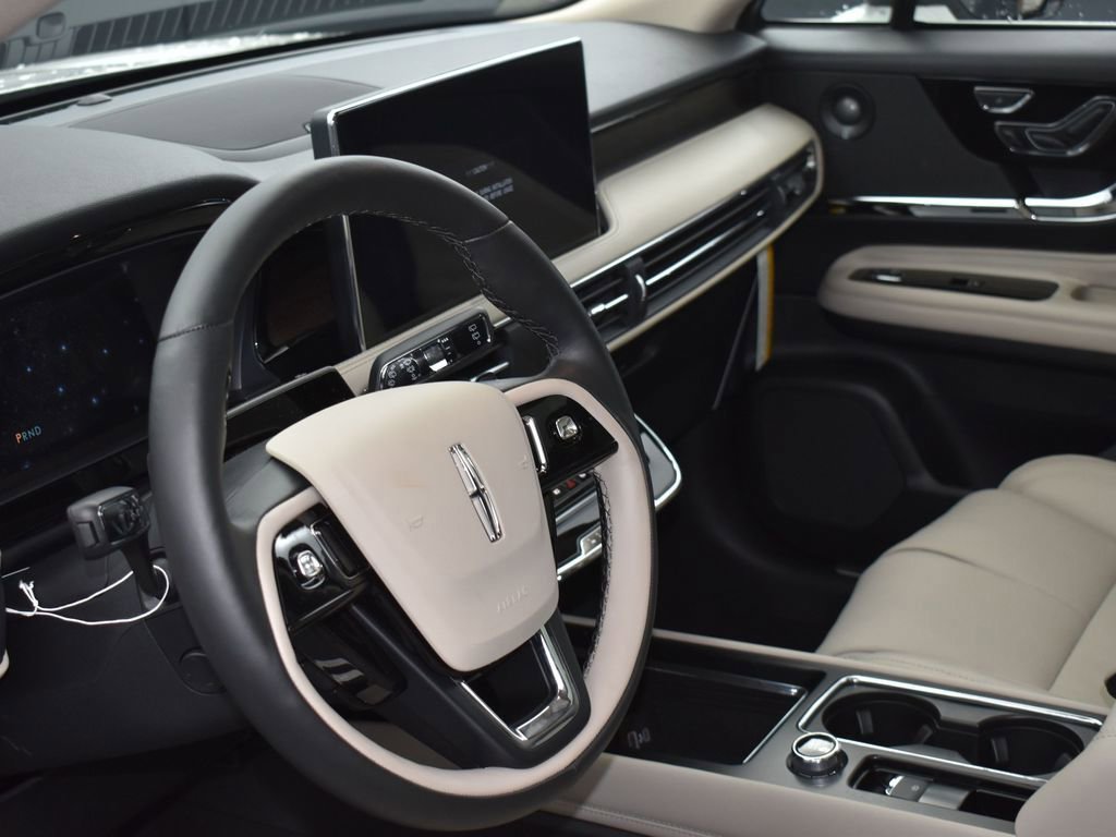 New 2026 Lincoln Corsair Grand Touring AWD/4WD image 8