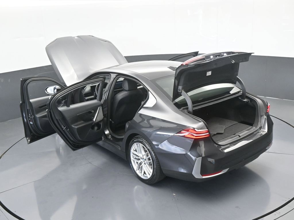 Used 2024 BMW 530i xDrive image 83