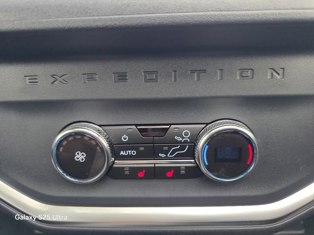 New 2026 Ford Expedition Max King Ranch image 17