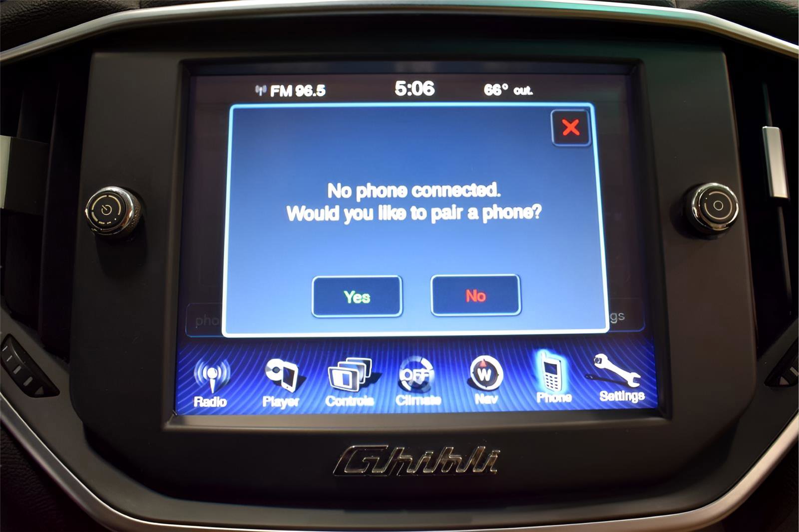 Used 2014 Maserati Ghibli image 26