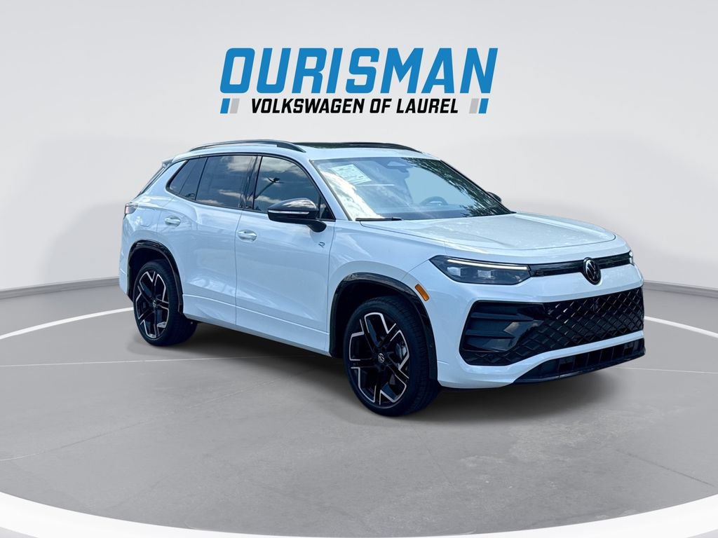 New 2026 Volkswagen Tiguan SE R-Line AWD/4WD image 2