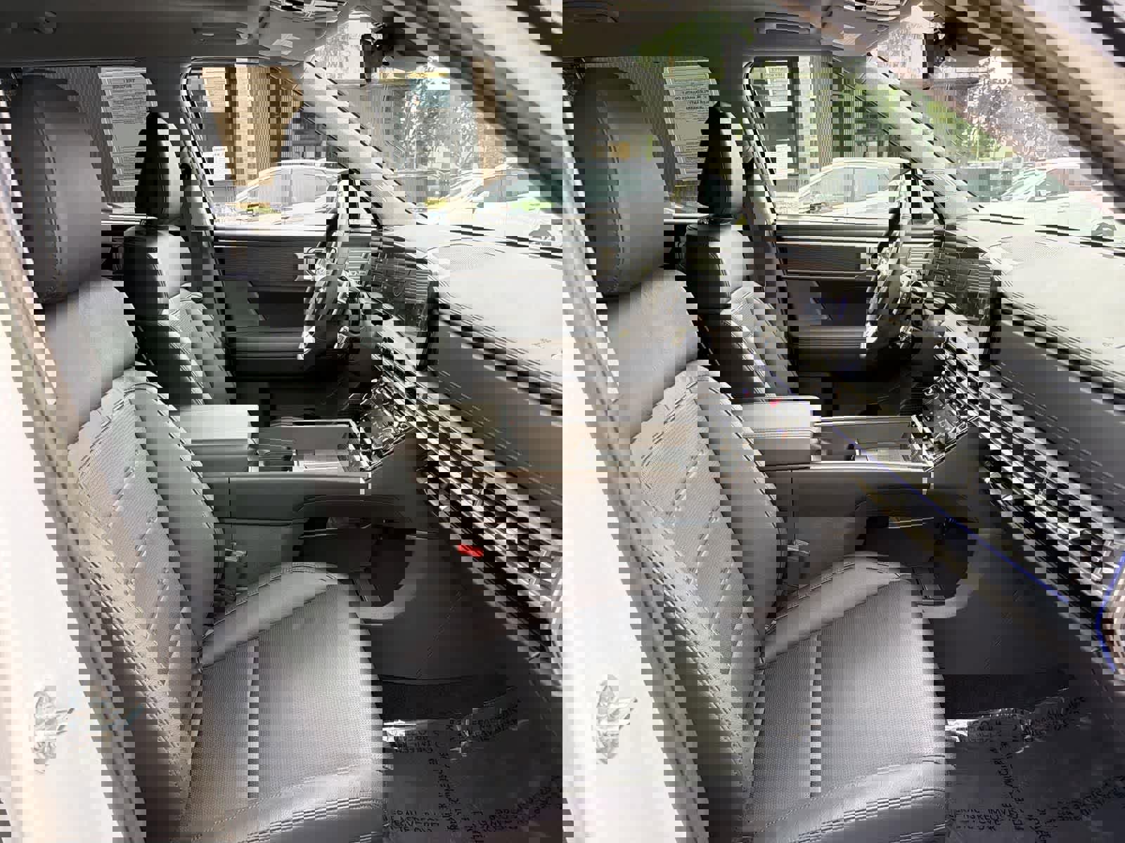 Certified 2025 Hyundai Santa Fe Limited image 34