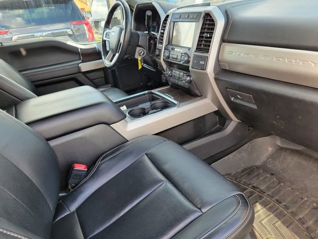 Used 2020 Ford F250 Lariat w/ Chrome Package image 23