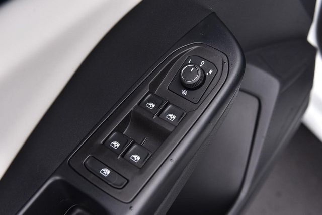 Used 2025 Volkswagen Taos S AWD/4WD image 8