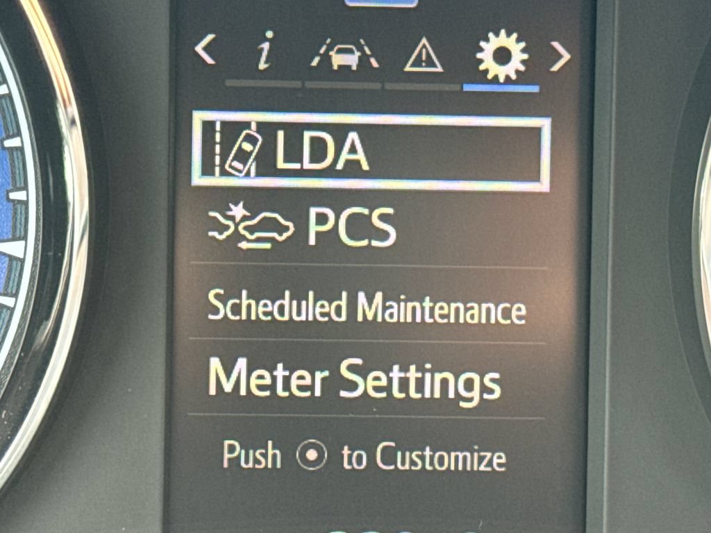 Used 2019 Toyota Corolla SE w/ Carpet Mat Package (TMS) FWD image 18