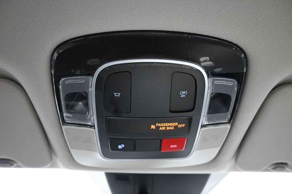 Certified 2025 Hyundai Tucson SE AWD/4WD image 17