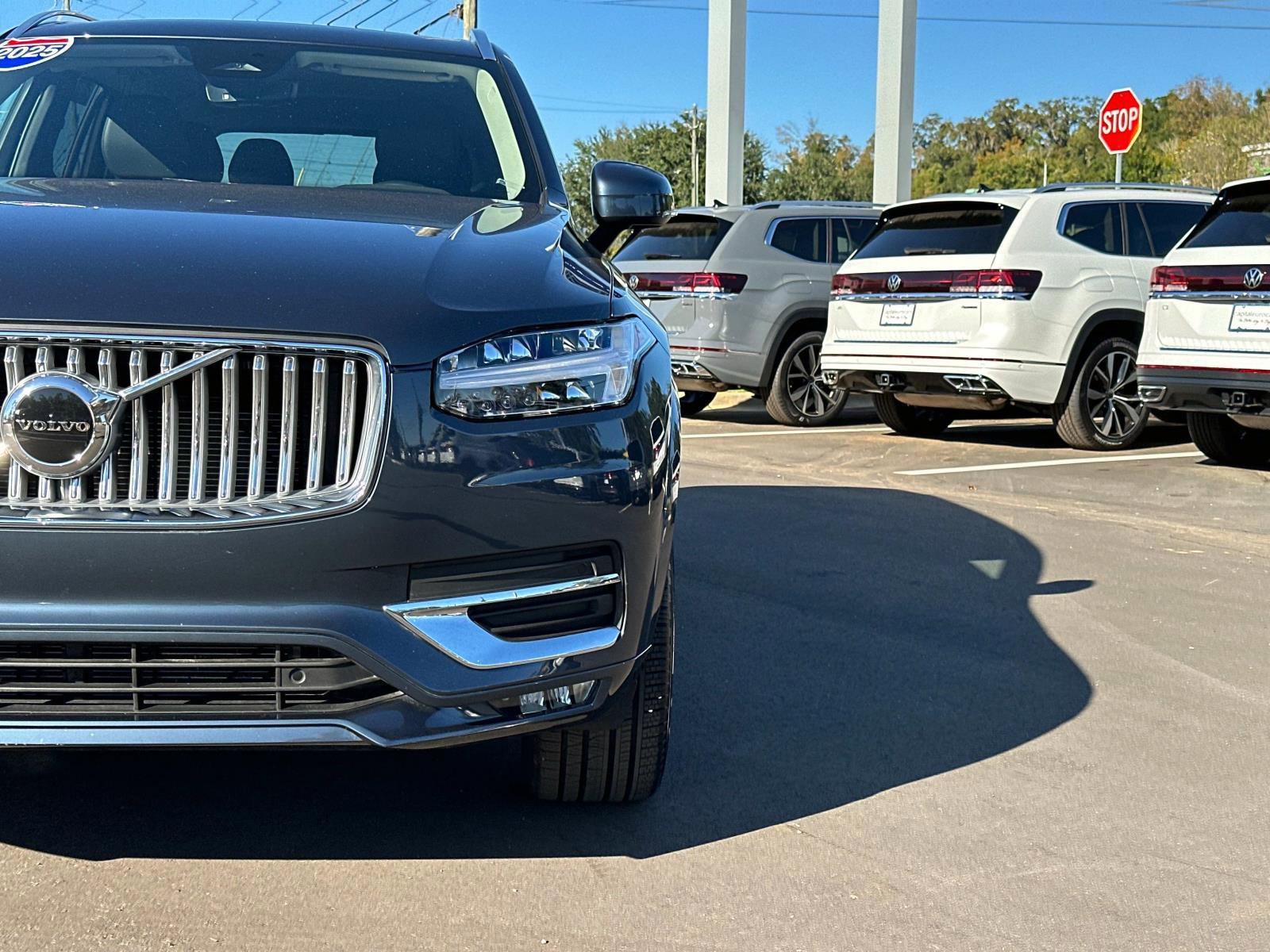 Certified 2025 Volvo XC90 B5 Core image 9
