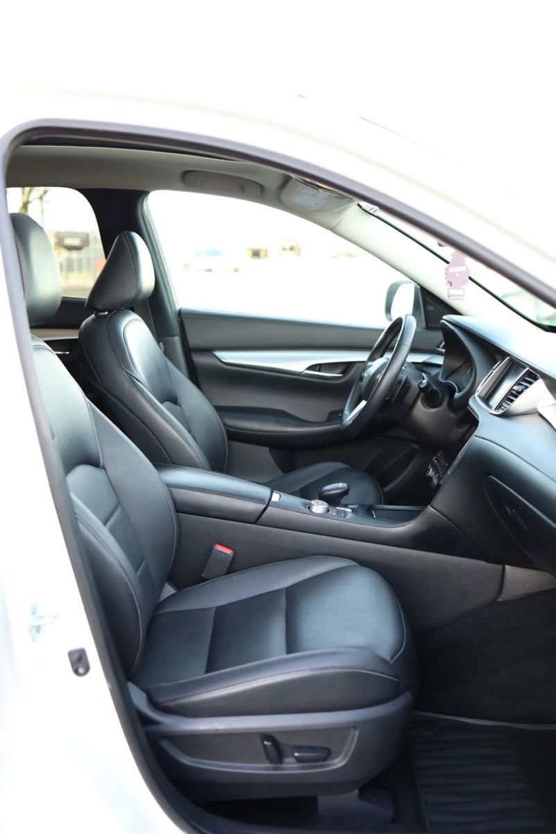 Used 2021 INFINITI QX50 Luxe AWD/4WD image 47