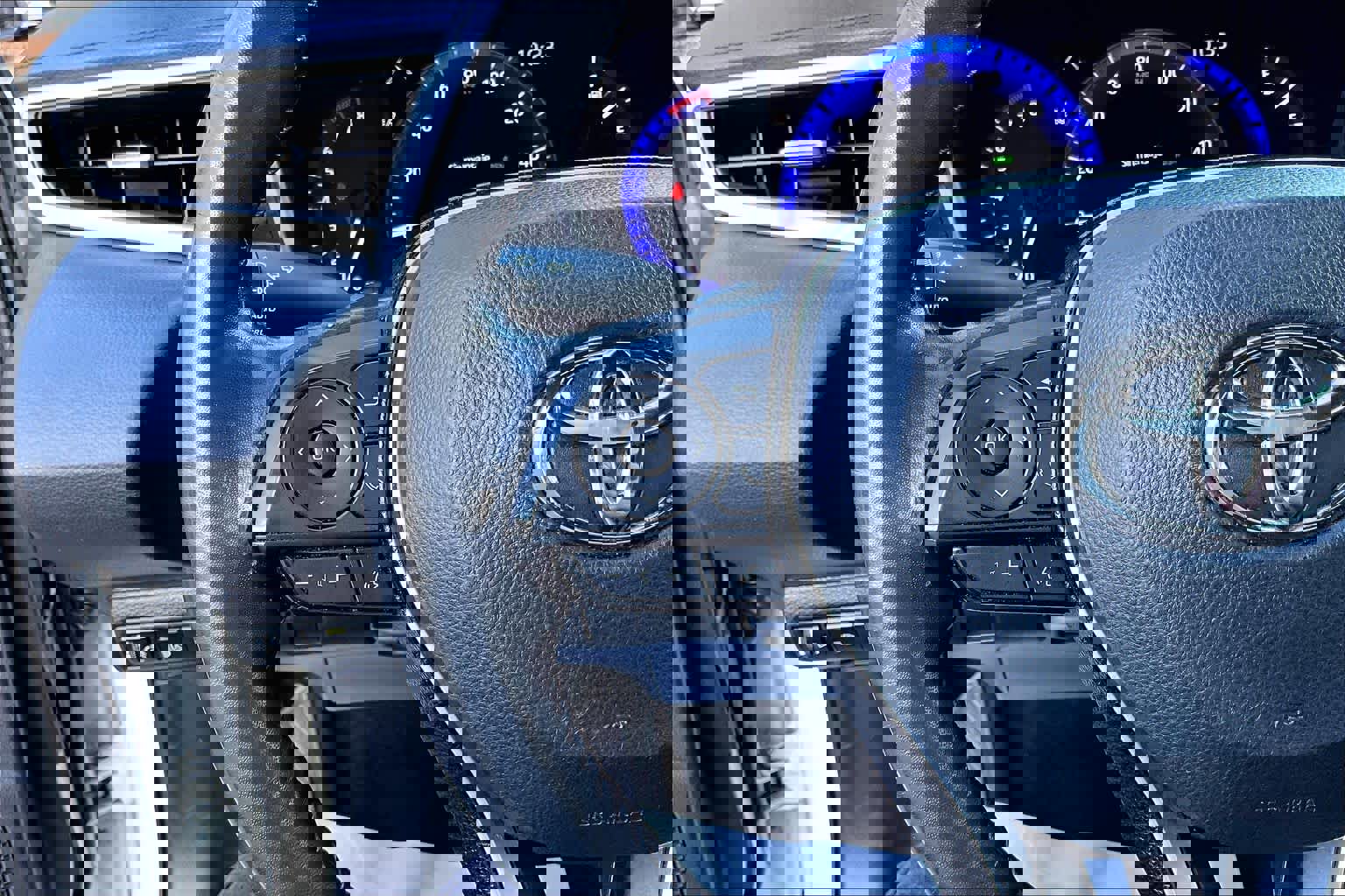 Used 2020 Toyota Corolla XSE image 23