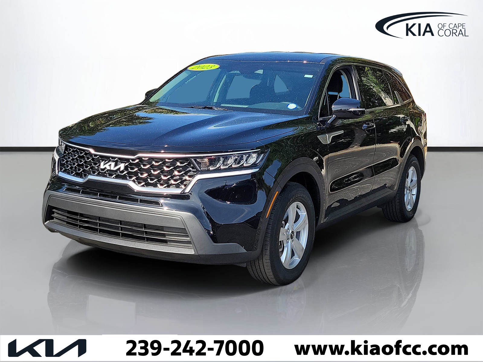 Used 2023 Kia Sorento LX FWD image 3