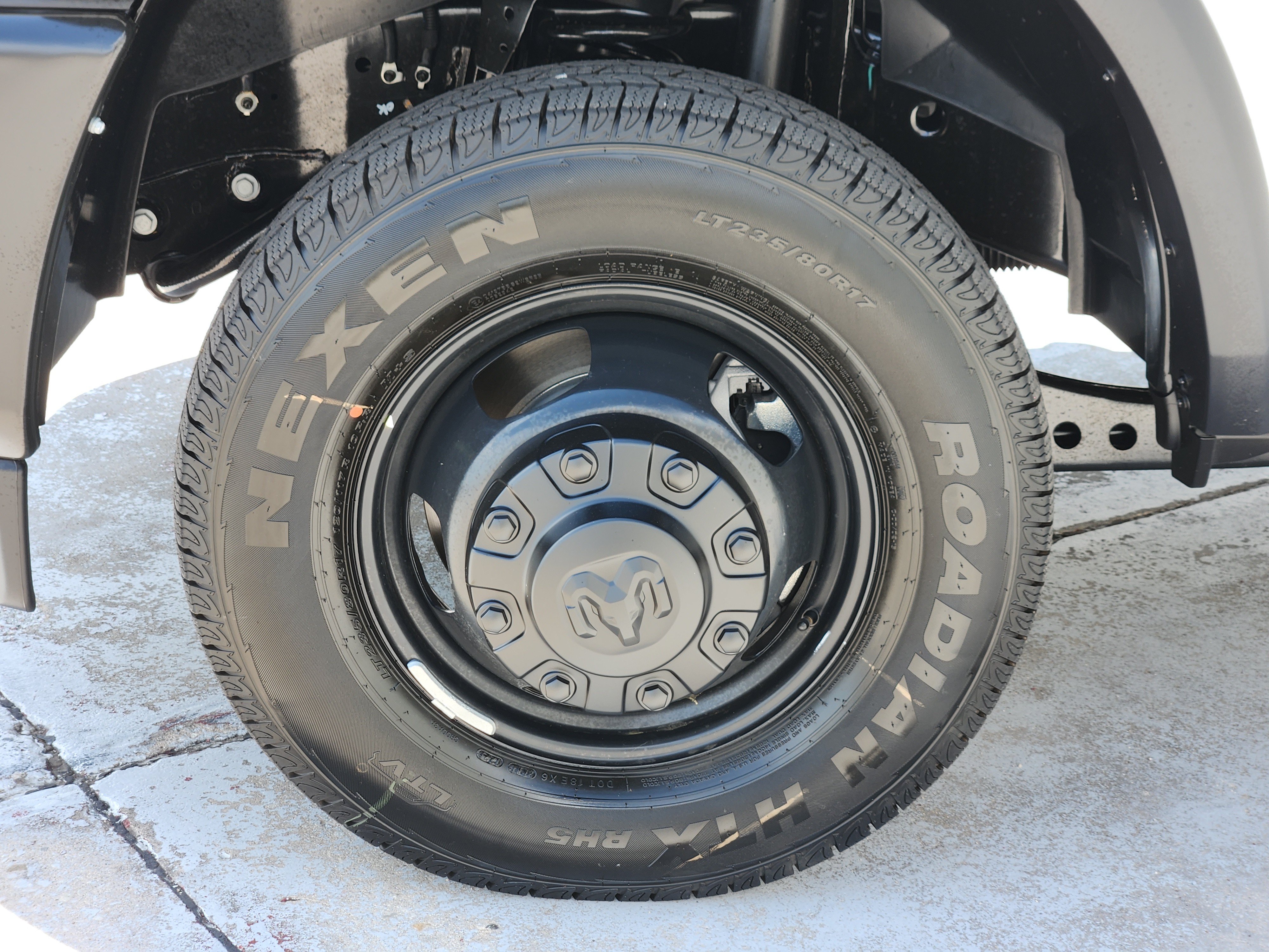 New 2026 RAM 3500 Tradesman AWD/4WD image 9