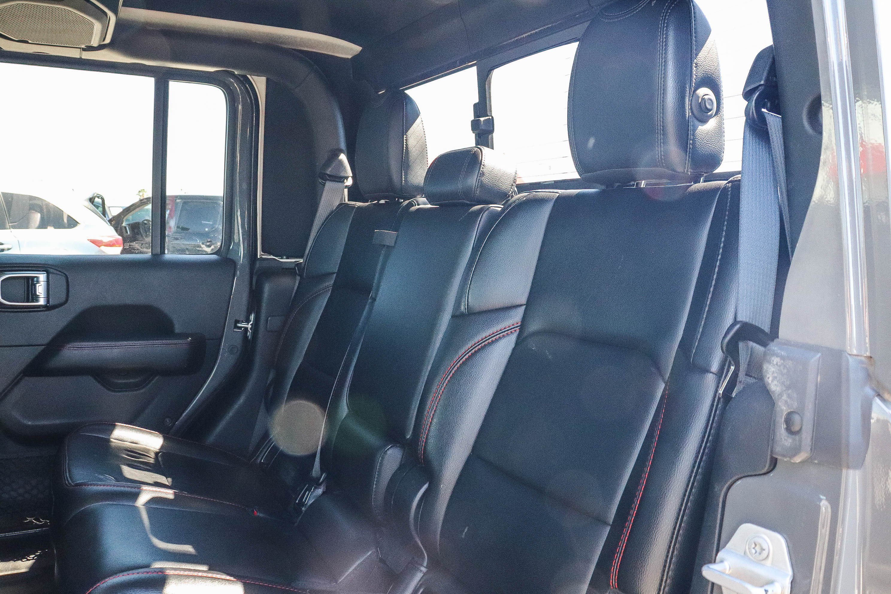 Used 2020 Jeep Gladiator Rubicon AWD/4WD image 19