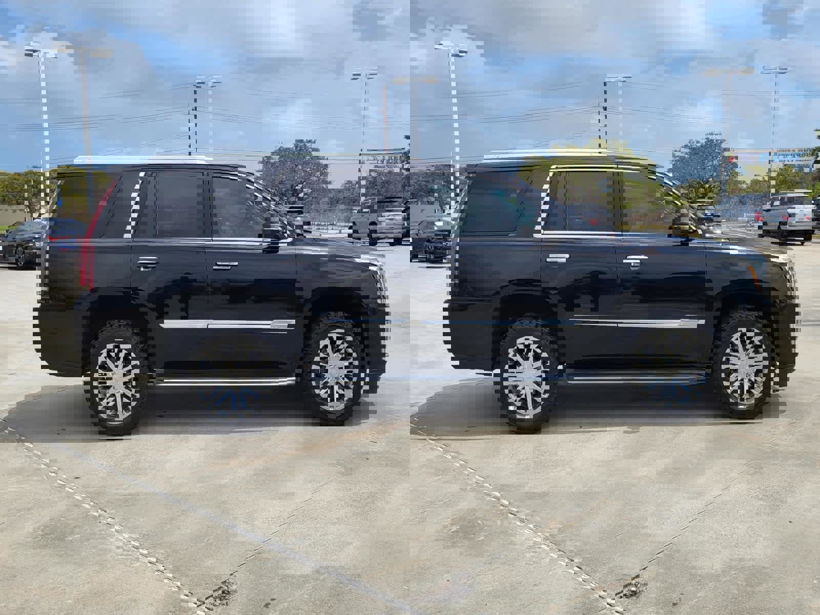 Used 2018 Cadillac Escalade 2WD image 6