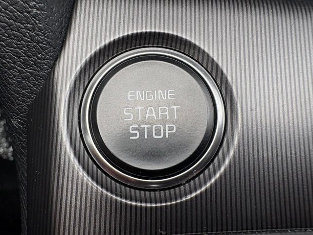 Used 2026 Kia Sportage EX FWD image 17