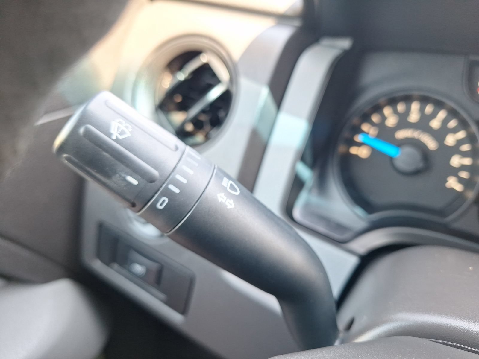 Used 2014 Ford F150 STX w/ Equipment Group 201A Mid RWD image 24
