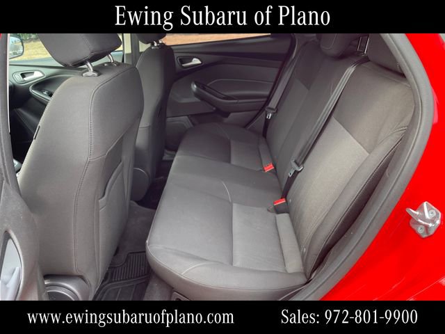 Used 2015 Ford Focus SE w/ SE Sport Package image 24