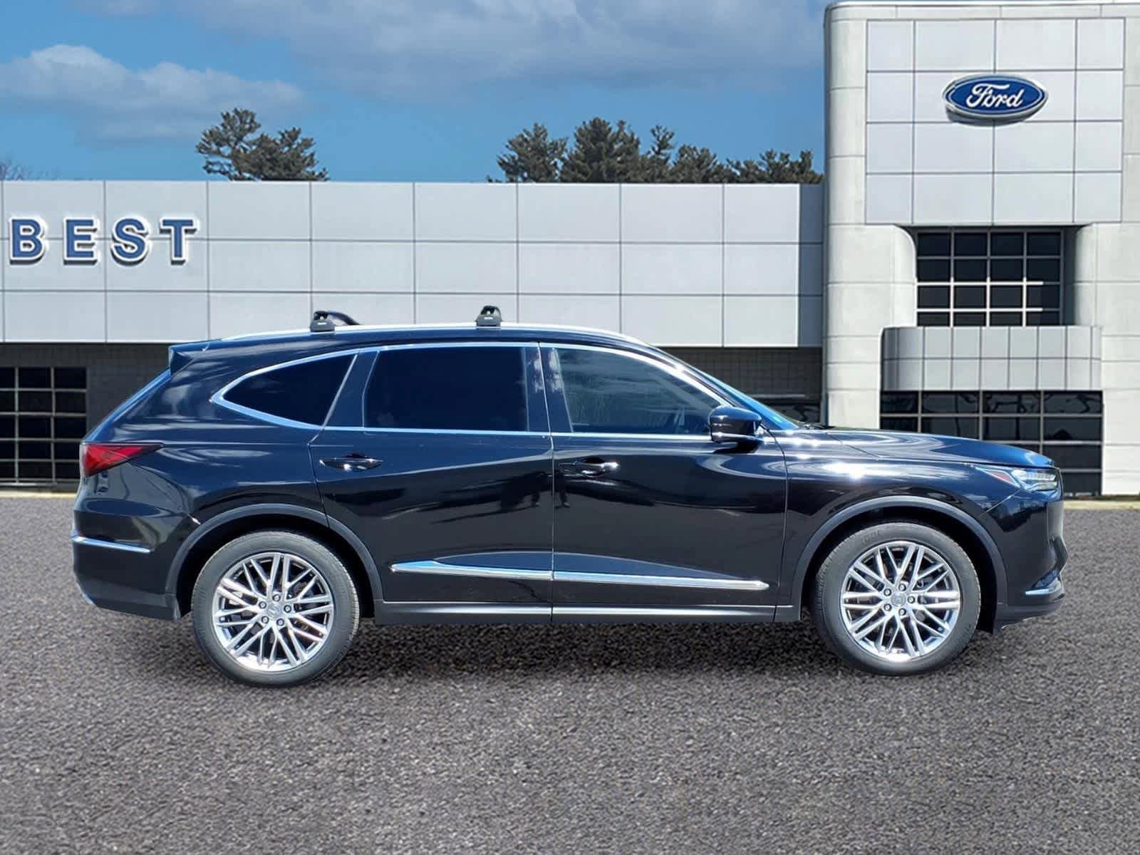 Used 2023 Acura MDX SH-AWD w/ Advance Package image 2