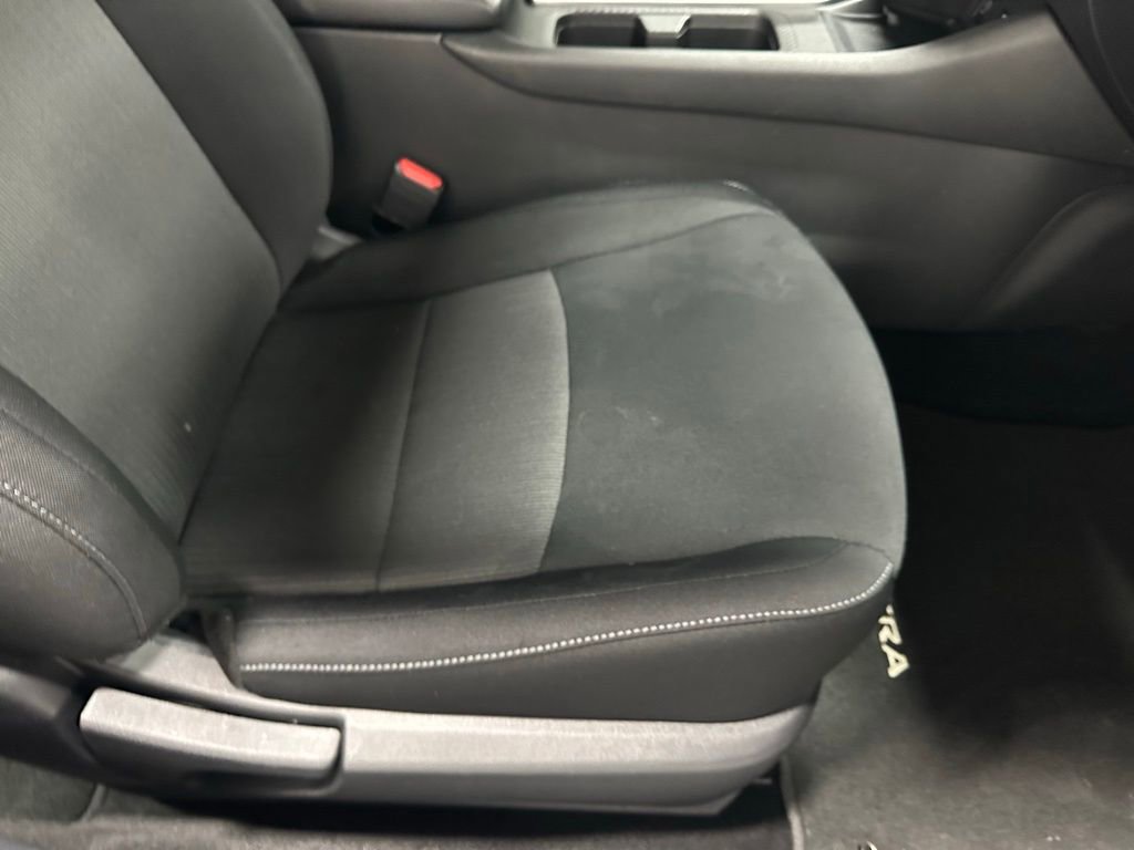 Used 2025 Nissan Sentra SV image 58