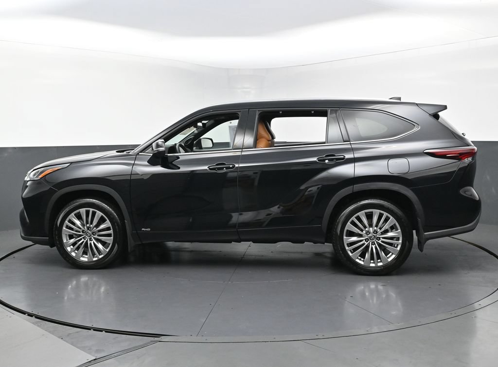 Used 2026 Toyota Highlander Platinum AWD/4WD image 7