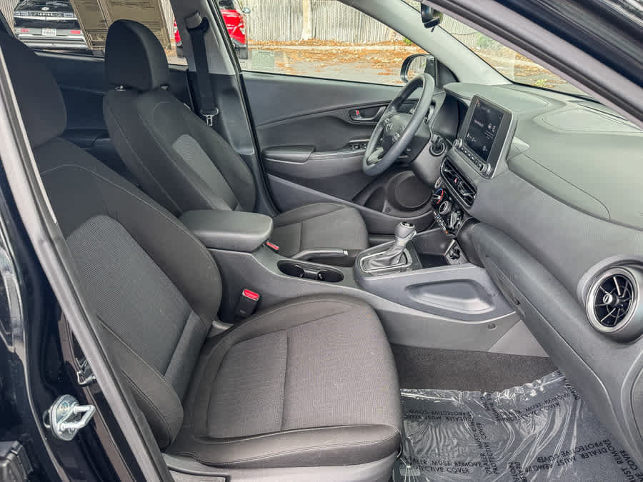 Certified 2023 Hyundai Kona SEL AWD/4WD image 16