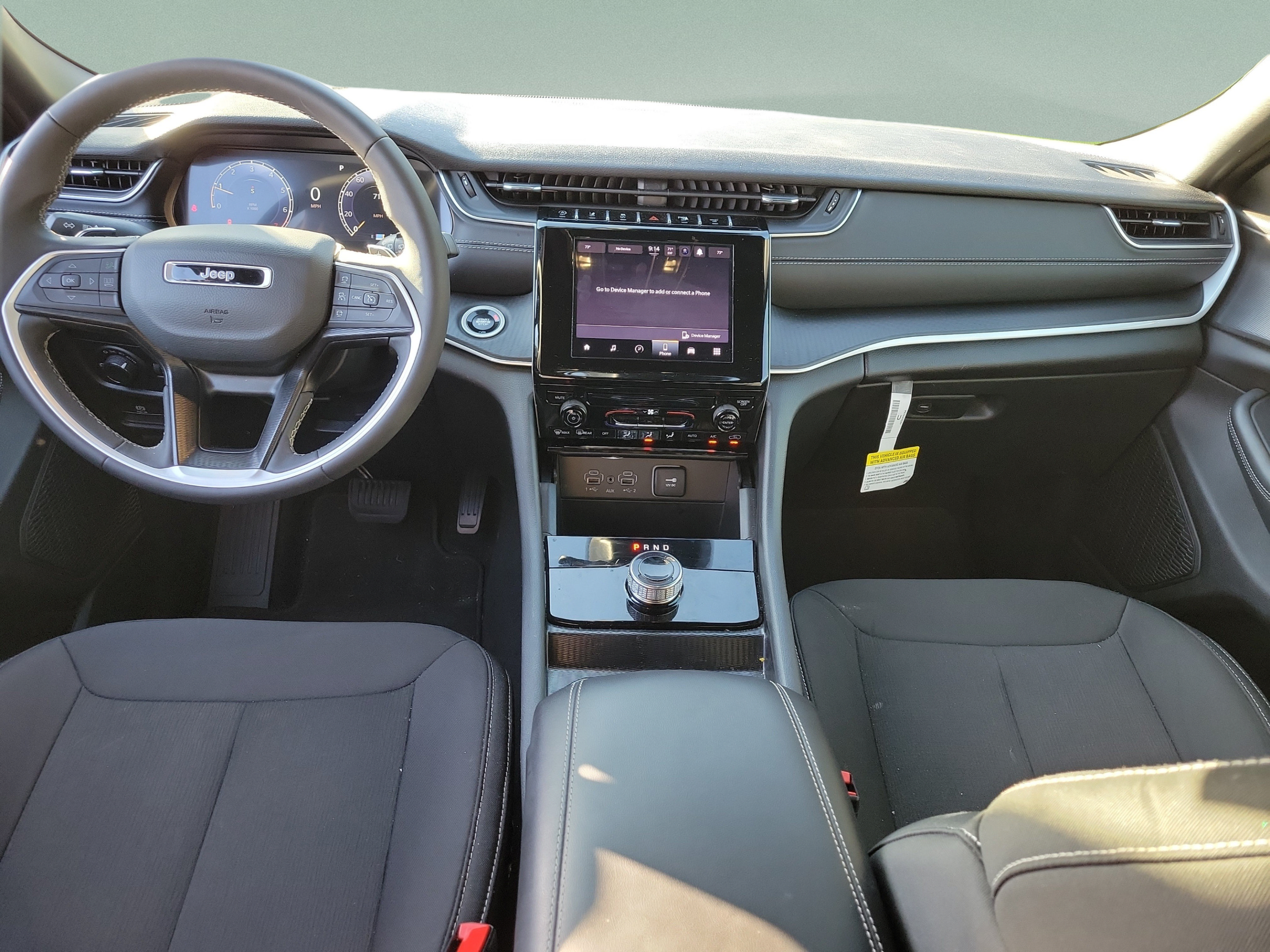Certified 2025 Jeep Grand Cherokee Laredo RWD image 11