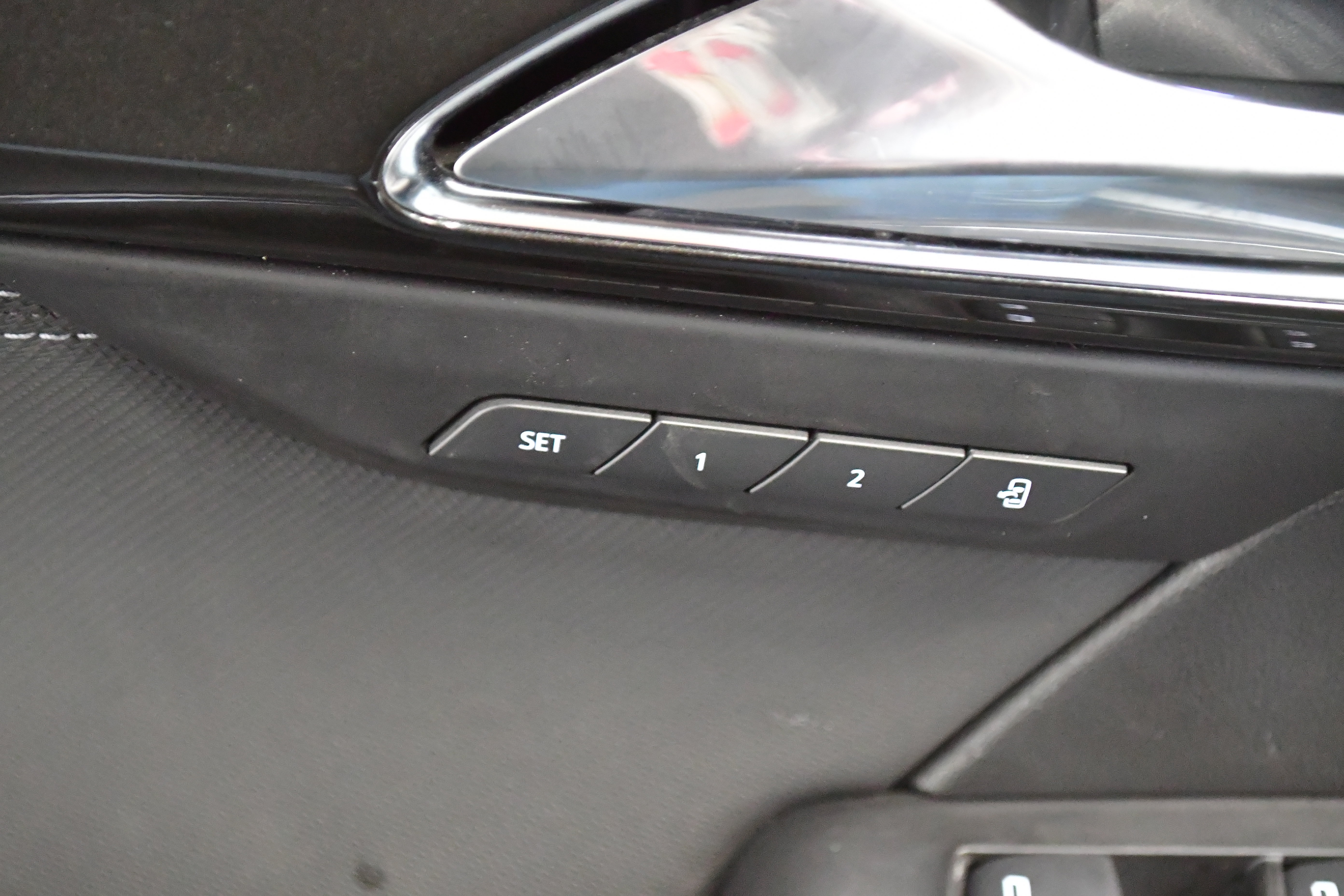 Used 2025 Buick Envision Preferred image 17