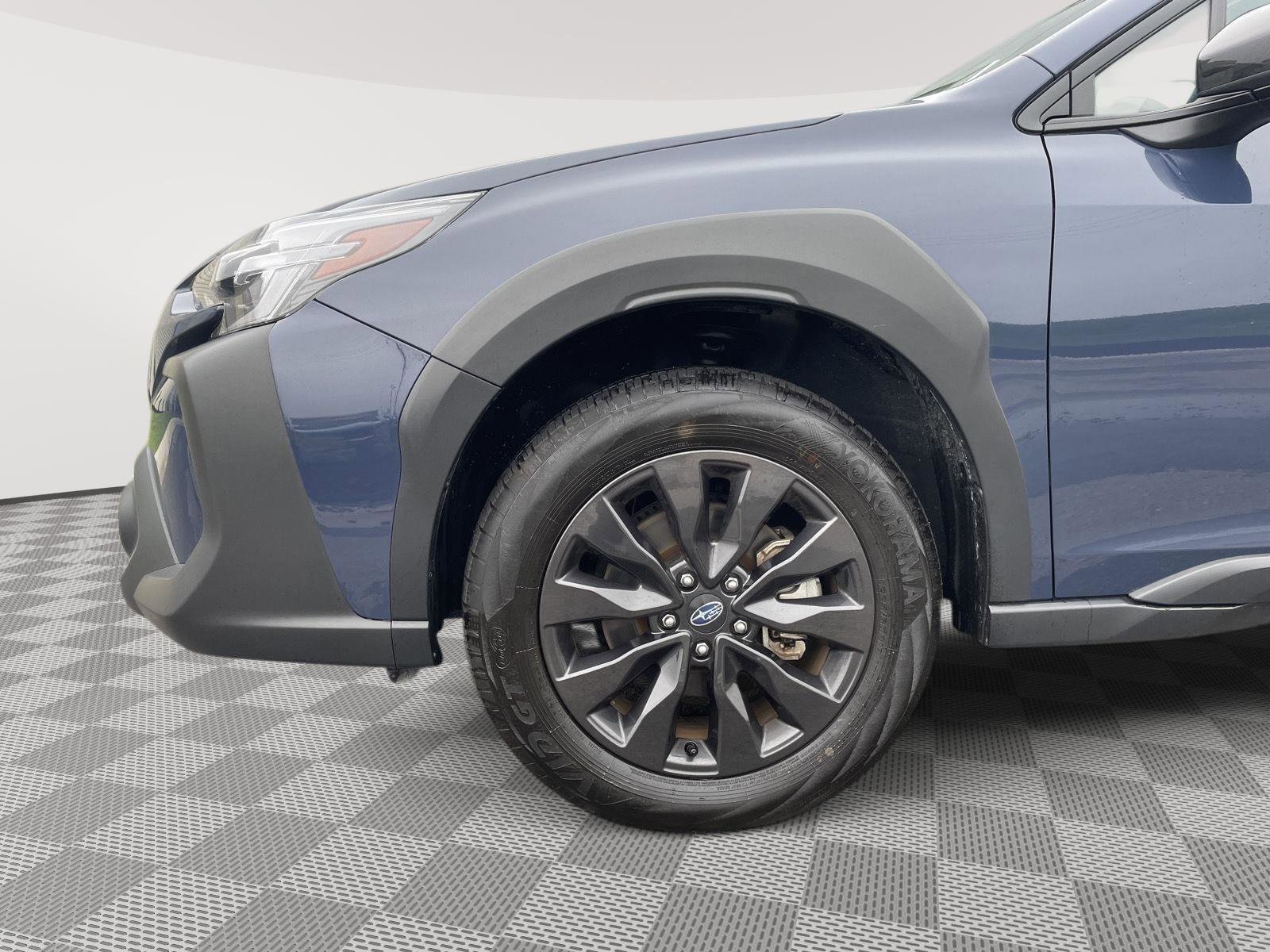 Certified 2025 Subaru Outback Onyx Edition AWD/4WD image 11