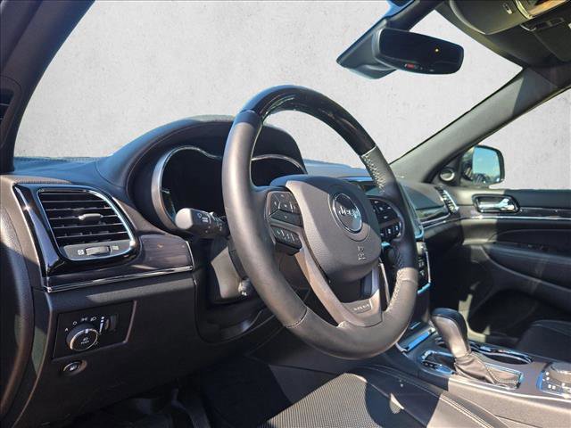 Used 2020 Jeep Grand Cherokee Overland AWD/4WD image 8
