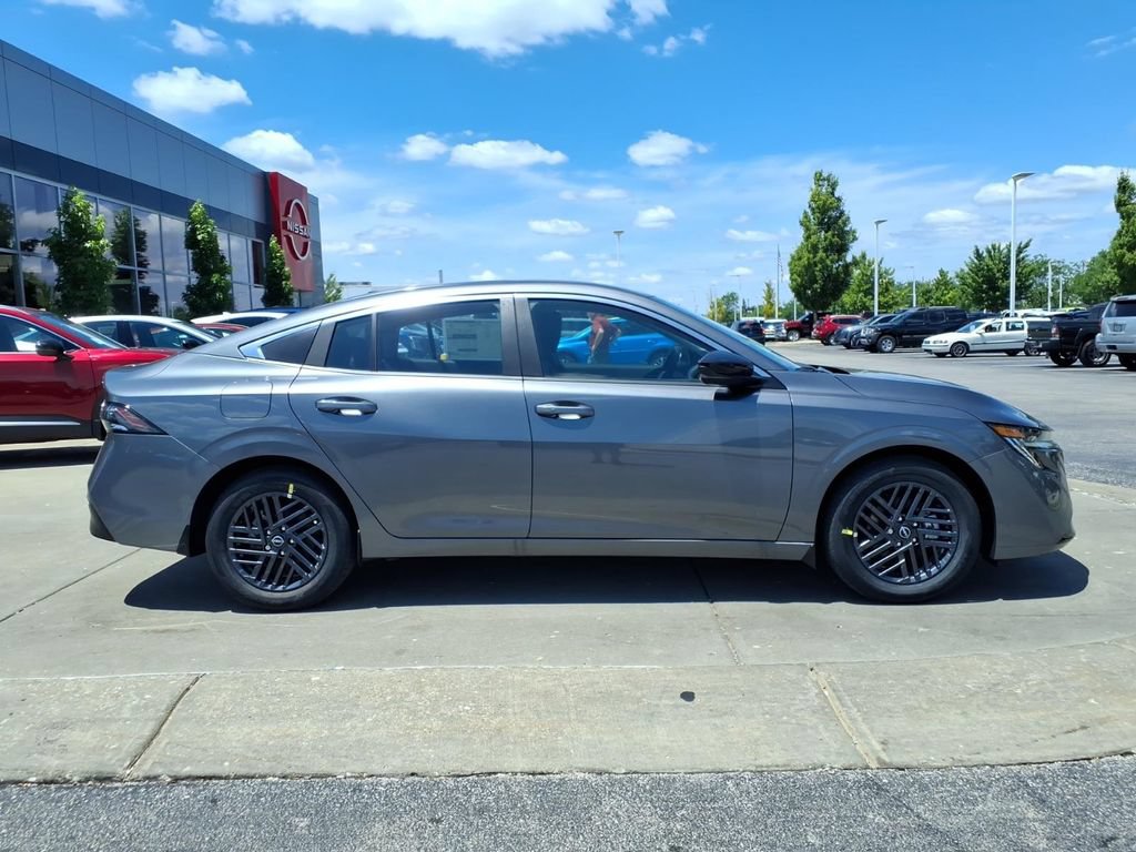 New 2026 Nissan Sentra SV w/ SV Convenience Package FWD image 8