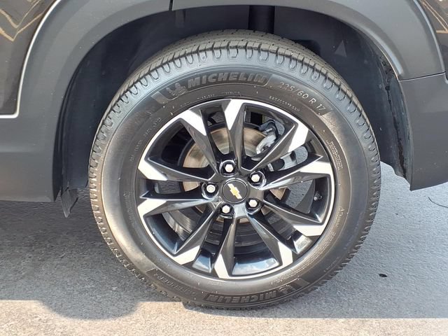Used 2022 Chevrolet TrailBlazer LT w/ LPO, Blackout Package FWD image 7