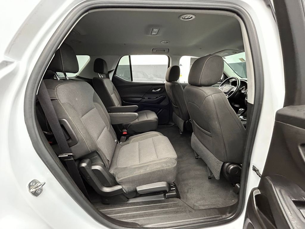 Used 2019 Chevrolet Traverse LT FWD image 40