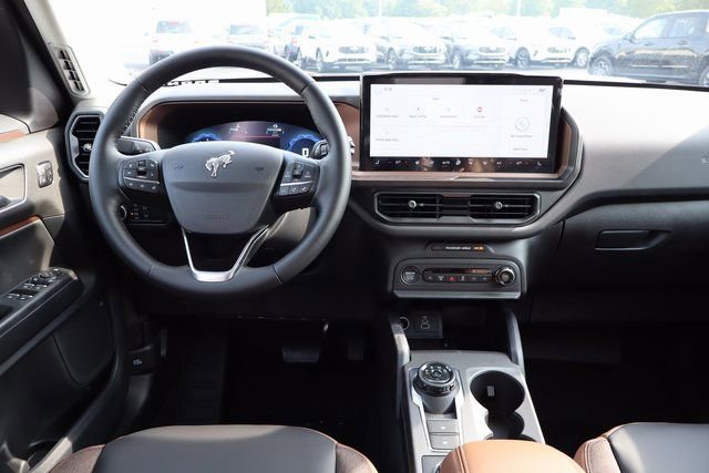 New 2025 Ford Bronco Sport Outer Banks image 6