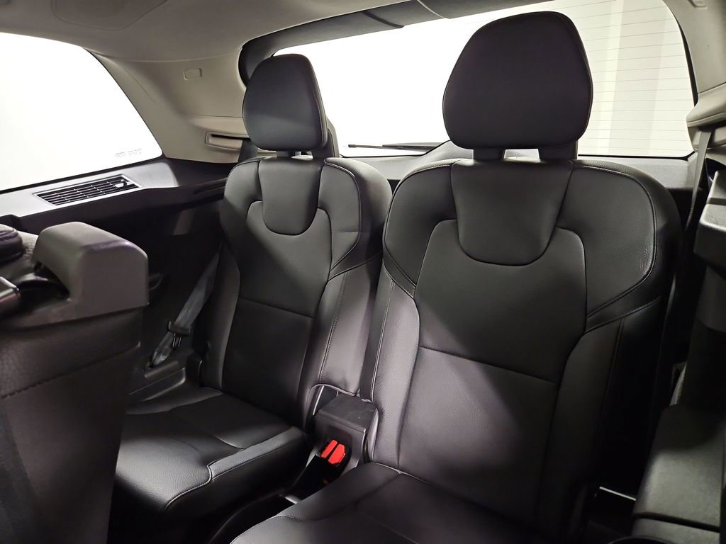Used 2018 Volvo XC90 T6 Momentum w/ Convenience Package image 27